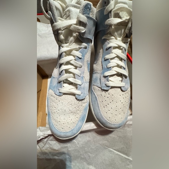 Nike Dunks - Picture 7 of 10